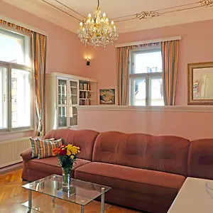 Themis Apartament